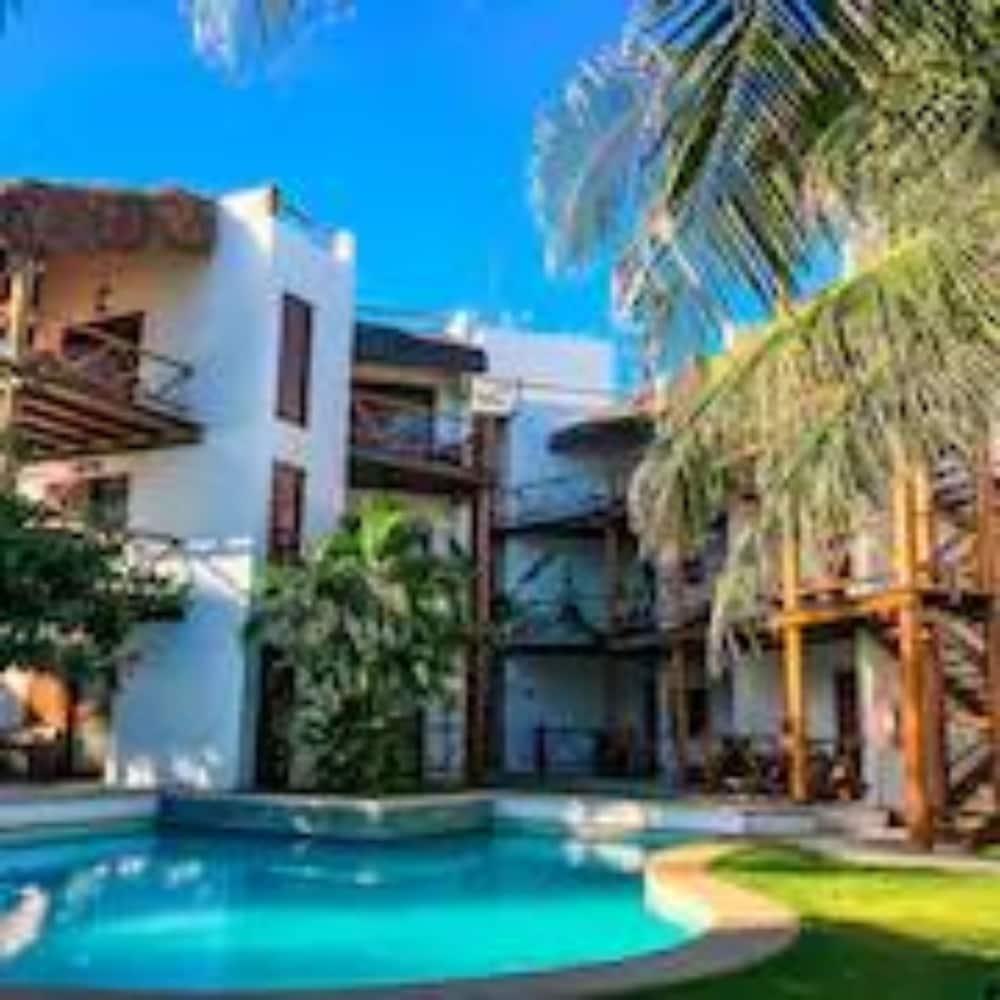 Duro Beach Hotel Кумбуко Экстерьер фото